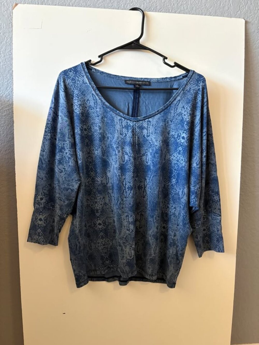White House Black Market Blue Patterned Top Size M